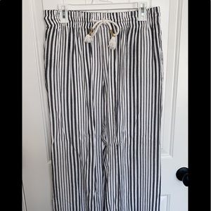 Medium Grey and White Striped Pants